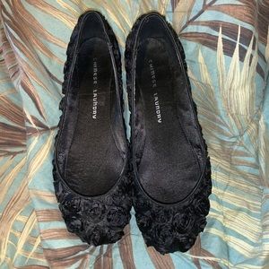 🆕 Chinese Laundry Flats